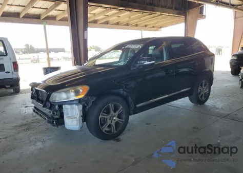 2015 Volvo Xc60 T6 Premier from USA, damaged, VIN YV4902RKXF2632019